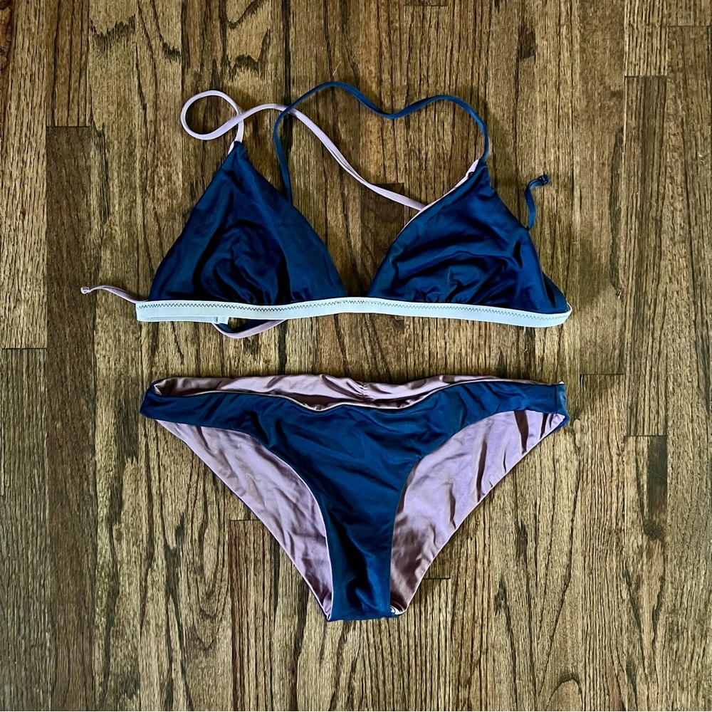 Patagonia Women’s Bikini Size Small - EUC